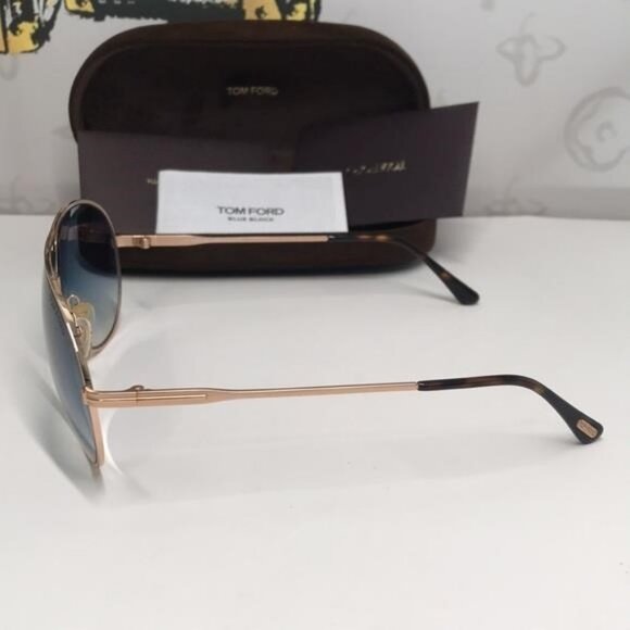 Tom Ford TF450 28P “Cliff” Aviator Sunglasses – Rose Gold / Gradient Blue - Picture 5 of 11